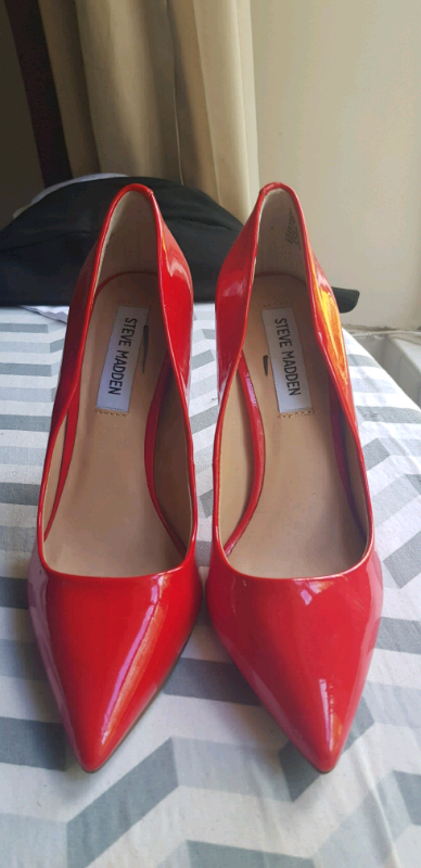 steve madden size 4